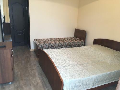 Hostal Guest House Mandarin On Titova 85
