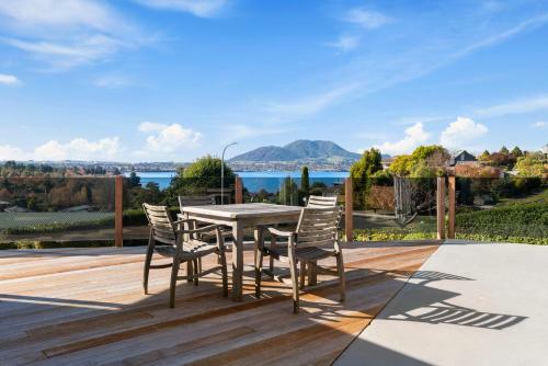 Bonnie Doon - Acacia Bay Holiday Home