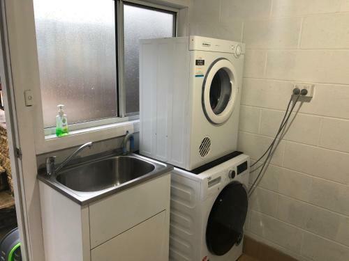 Beach & Bay Holiday Rental - Nelson Bay