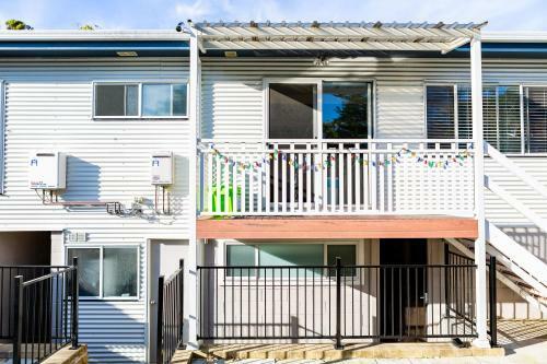 Beach & Bay Holiday Rental - Nelson Bay