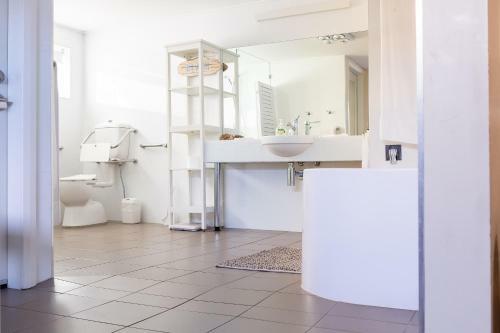 Beach & Bay Holiday Rental - Nelson Bay