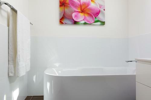 Beach & Bay Holiday Rental - Nelson Bay