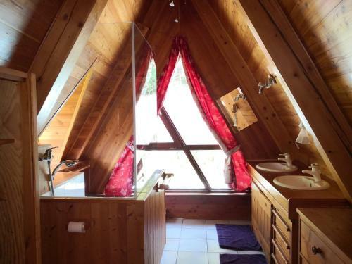 Le Chalet Pointu De Capucine