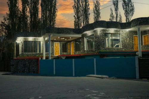 Hostal Royal Brangsa