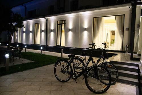 Turon Lux Hotel