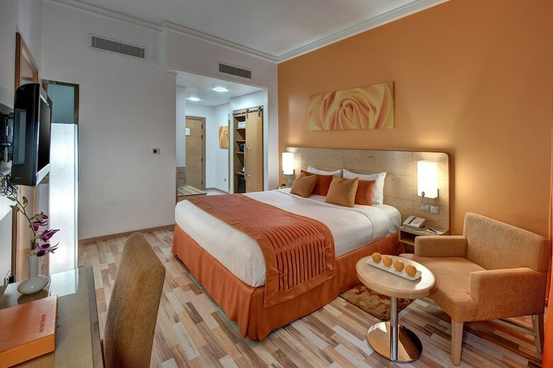 Al Khoory Executive Hotel, Al Wasl