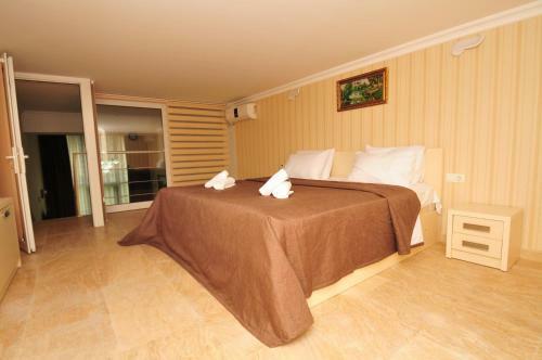 Orbi City White Sails Apart Hotel