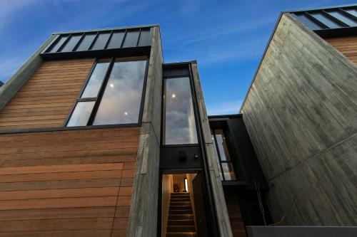 Funk In The City - Luxury Laneway Apartment