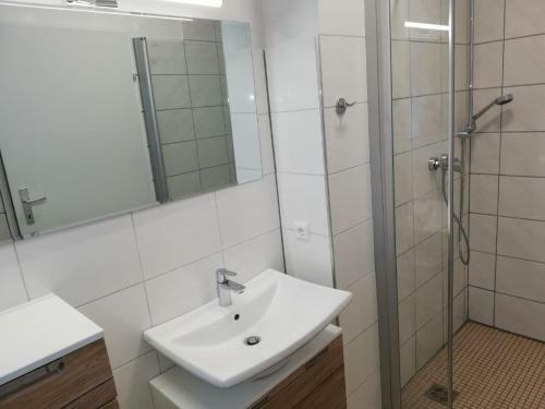 Beautiful Apartment In Arnoldstein With Garden