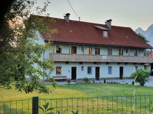 Beautiful Apartment In Arnoldstein With Garden