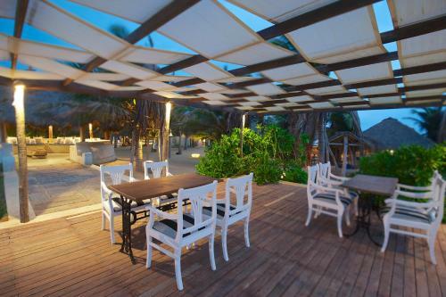 Hotel Dolphin Beach
