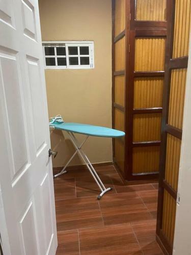 Hermosa Casa Cerca De La Embajada Americana