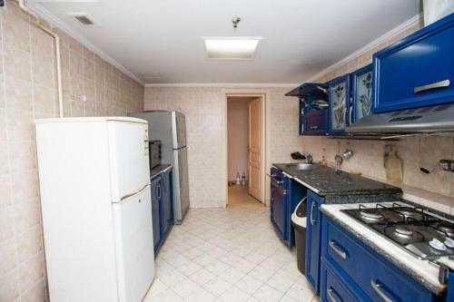 Four Season Hotel-luxury Apartments