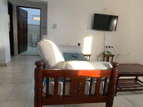 Apartamento Breezy African Inspired Two Bedroom Flat.