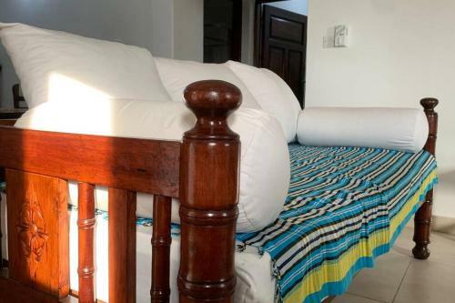 Apartamento Breezy African Inspired Two Bedroom Flat.