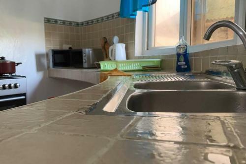 Apartamento Breezy African Inspired Two Bedroom Flat.