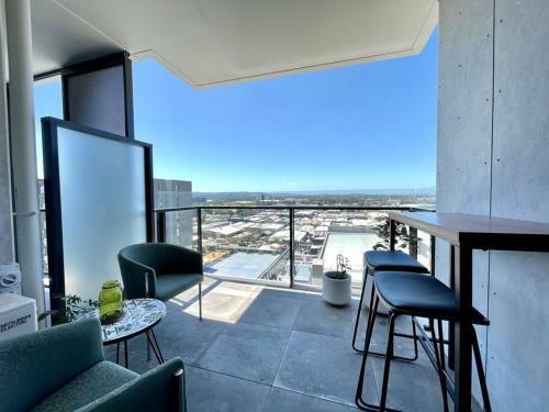 Exquisite 2br Apartment At M-city With Views