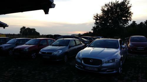 Hostal Banarka - Penzion, Camping, Caravan Park, Enduro