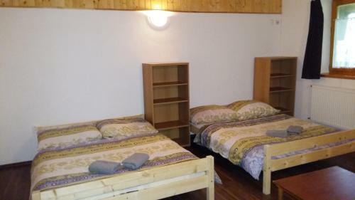 Hostal Banarka - Penzion, Camping, Caravan Park, Enduro
