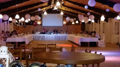 Hostal Banarka - Penzion, Camping, Caravan Park, Enduro