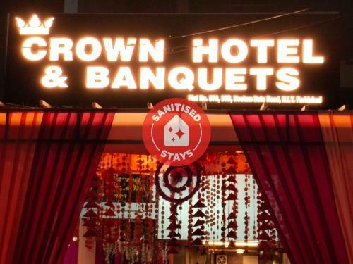 Oyo 92164 Crown Hotel And Banquets