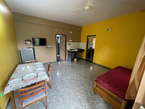 Peaceful 2-bedroom Apartment With Common Pool, Mandrem, Goa