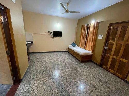 Peaceful 2-bedroom Apartment With Common Pool, Mandrem, Goa