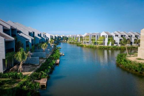 Peacefully 5 Br Villa On Quiet Hoi An River Resort