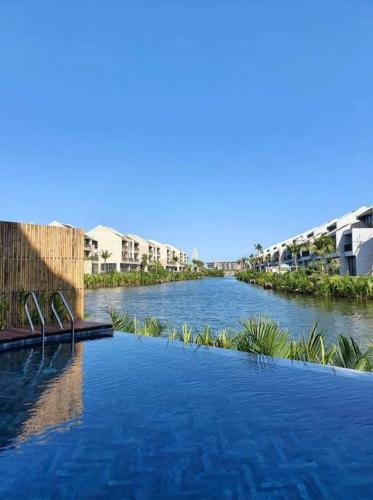 Peacefully 5 Br Villa On Quiet Hoi An River Resort