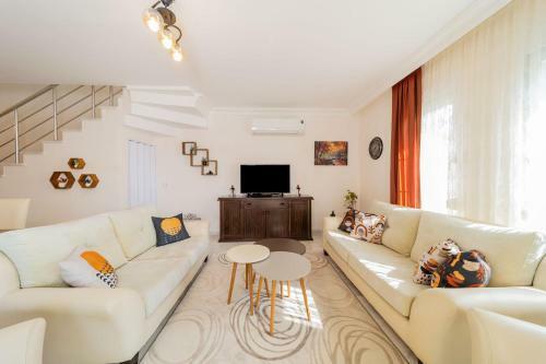Astonishing Villa With 3 Shared Pools In Alanya Antalya