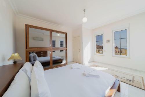Astonishing Villa With 3 Shared Pools In Alanya Antalya