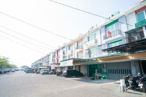 Hotel Reddoorz @ Aralia Harapan Indah
