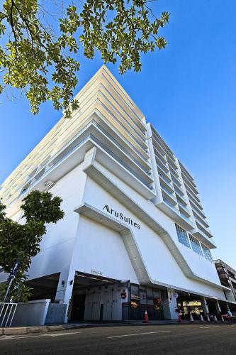 Apartamento Stunning Rooftop Pool; Walk To Beach;luxury 2 Bed 2 Bath