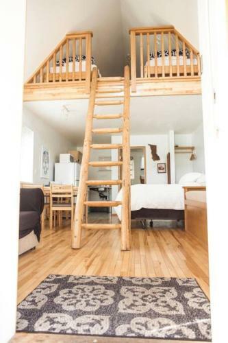 Surf Haven Lofted Cozy Cabin Minutes To Beach