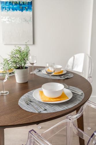 Apartamento Upscale 3br Apt - With Netflix - Near High Park