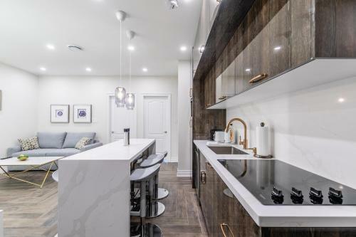 Prime Location - Stunning 2br - Newly Renovated