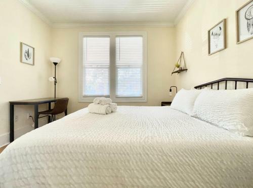 @ Marbella Lane - San Mateo Stylish House