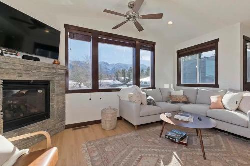 Lakeview Townhomes #5 Townhouse