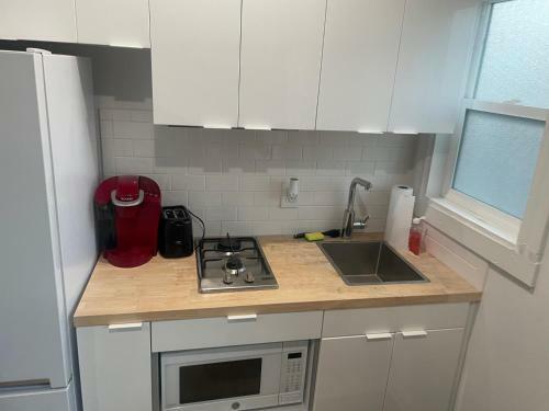 New Dtla Apartment W/private Parking
