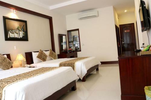 City Hotel 18 Luu Van Lang