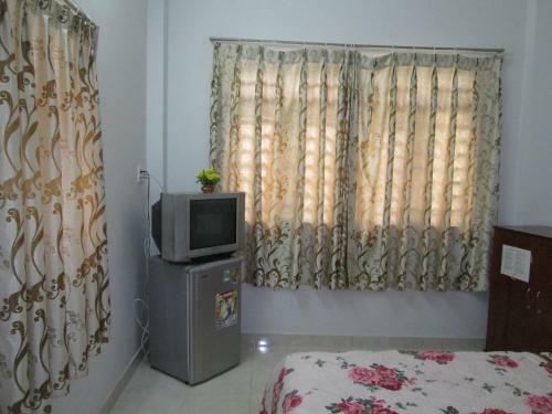 Hostal Ngoc Phu Hotel