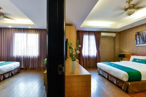 Aries Hotel