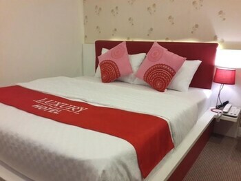 Luxury Hotel