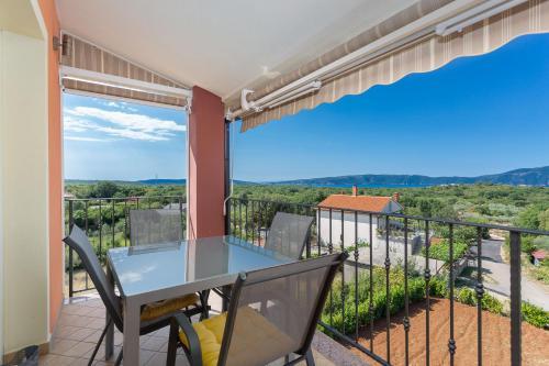 Gallery Apartment In Skrbcici (krk)