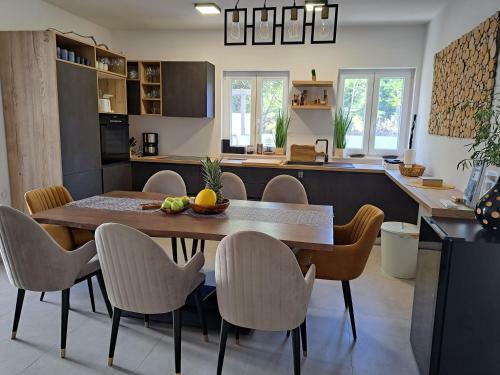 New Luxury Apartment 4* In Sutivan - Island Bra?