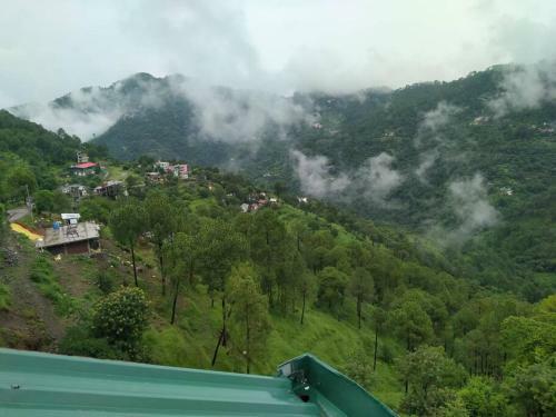 Aranya Villa 3bed Room Luxurious Villa In Kasauli