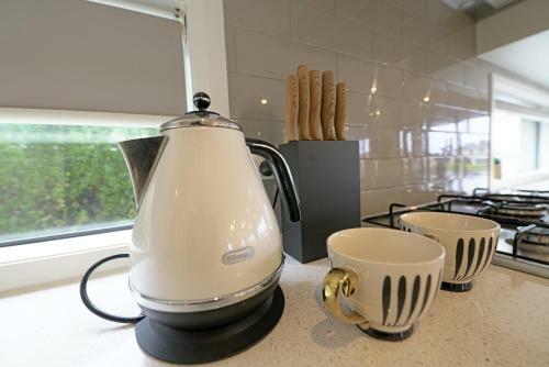 Luxury Waterfront Villa Bbq Cafe Wifi Great Views 5brm