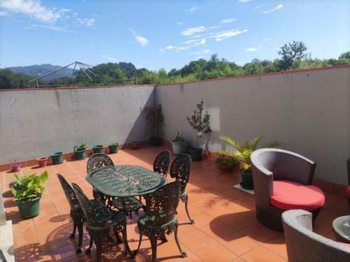 Apartamento Piso Con Terraza, Garaje Cerca De La Playa Rodeira