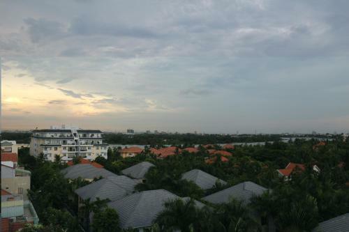 Sunrise Apartments