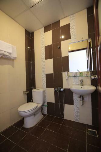 Tuan Viet Hotel